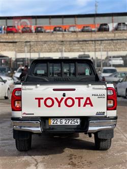 تويوتا هايلوكس